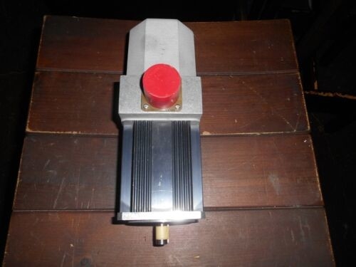 MOTOR SERVO EMERSON CMC BLM3007-ROOT-120D CONTROL DE MOVIMIENTO NUEVO Y ORIGINAL.