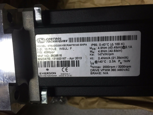 070UDD200XBCRA078140-SHPA la nueva original, negro es color principal, técnicas de control Emerson Unimotor Servo Motor.