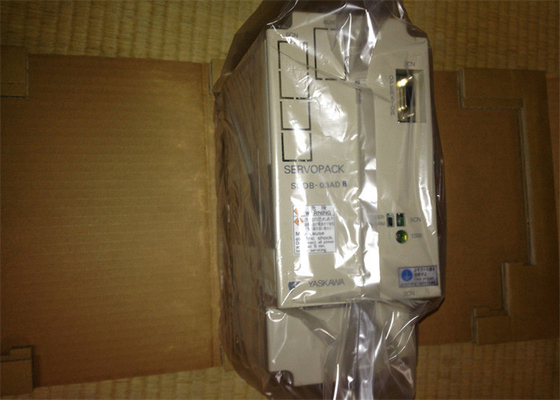 Yaskawa SGDB-03ADG AC SERVO AMPLIFICADOR 200-230V 3A 0.3KW 3 FASE