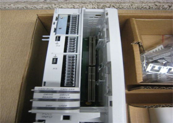 El SERVO de Lenze E94ACHE0004 CONDUCE 9400 impulsiones servas industriales de la unidad de control de módulo de AXIS