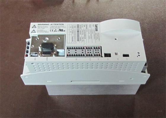 Lenze ECSCA008C4B SERVO DRIVE POTENCIA DE ENTRADA: 2/PE DC 0-565 V / 675V 8 AMP