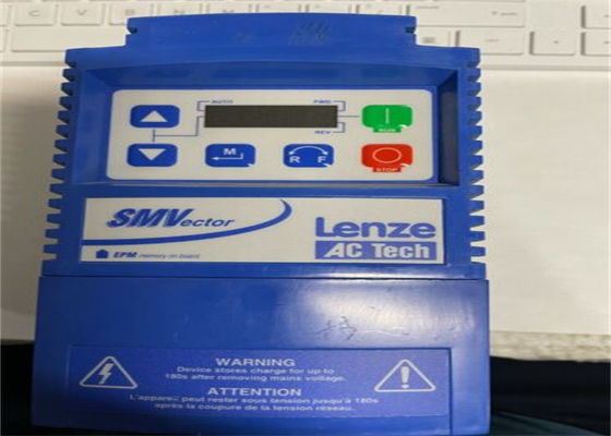 Lenze ESV371N01SXB DRIVE 0.37 KW TECLADO ESTÁNDAR 120 VAC (DOBLE SALIDA) O 240 VAC