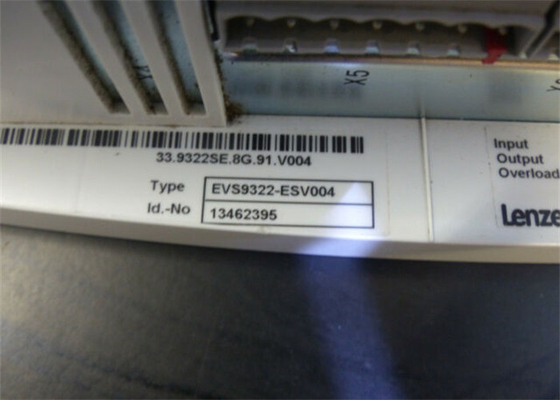 Lenze EVS9322-ESV004 SERVO CONTROLADOR 400/480 VAC SERIE 9300 UNIDAD INTEGRADA