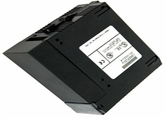 GE FANUC IC693MDL330 TÍPICO TAPOR DE ESCANACIÓN de la serie 90-30 Módulo del procesador