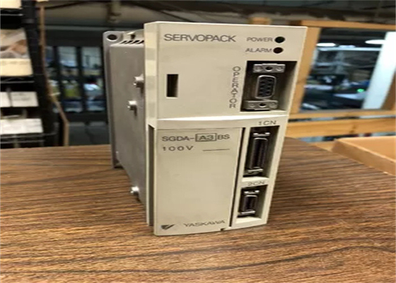 Yaskawa SGDA-A3BS Nuevo servo amplificador CA 115V en caja original