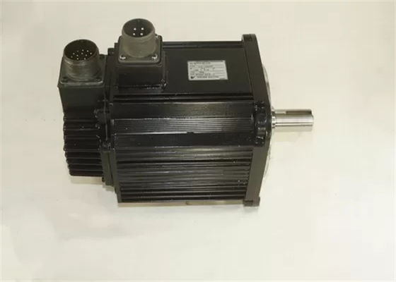 Yaskawa SGMG-05A2A Servo motor industrial original nuevo en caja