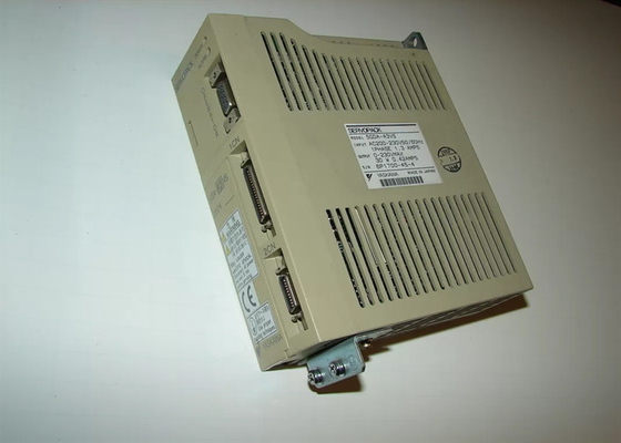 Yaskawa SGDA-A3VS Servo Drives Serie Sigma Nuevo y original