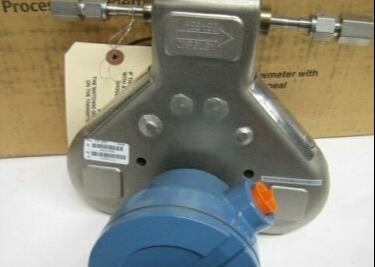 CMF010M323NWBUEZZZ  Sensor de flujo másico EMERSON