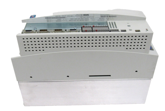 EVS9323-CSV004 CONTROLADOR DE SERVOMOTOR LENZE SERIE 9300 400/480 VCA 1.5 KW