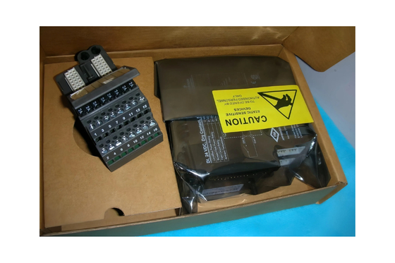 CE4050E1C0 Sistema DCS Emerson DeltaV con placa inferior de 8 anchos