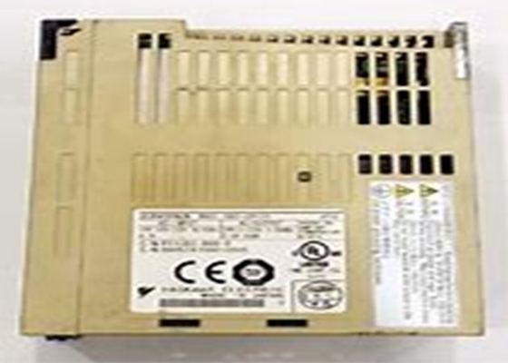 SGDS-02F12A Yaskawa Industrial Servo Drives Nuevo y original