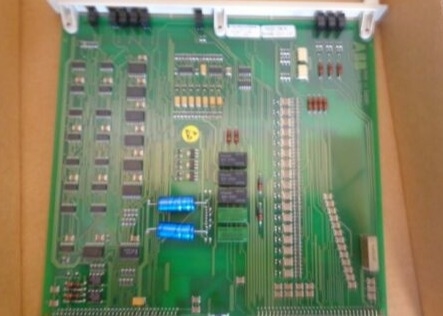ABB 3HAB2211-1 DSQC-256A Sensor de módulo de control industrial S4C RANGE