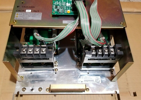 Controlador de accionamiento de CA YASKAWA CACR-2E-NJ1 Componentes de grado industrial