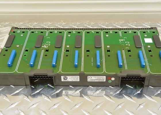 EMERSON de KJ4001X1-BE1  PORTADORA DE E/S CON BLINDAJE 8 ANCHOS 8-6.5 AMP 12.6-30 VCC 5
