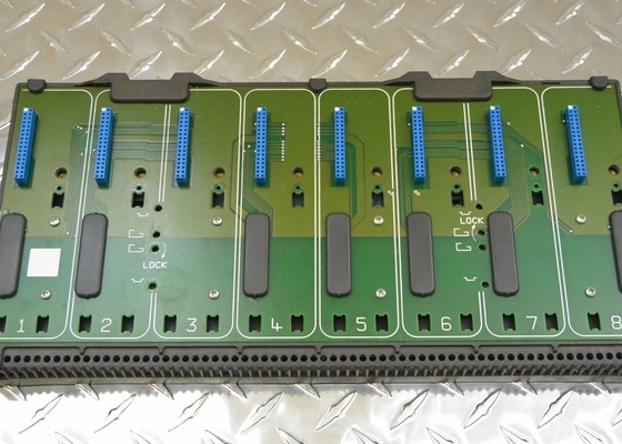 EMERSON de KJ4001X1-BE1  PORTADORA DE E/S CON BLINDAJE 8 ANCHOS 8-6.5 AMP 12.6-30 VCC 5