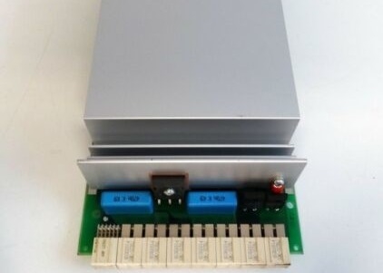 EL MÓDULO 310 W MAX DEL REGULADOR DEL PODER DE ABB 3BSE000863R1 SR511 35 AMPERIOS 18-30 VDC ENTRÓ