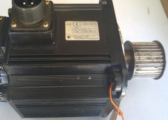 De Yaskawa SGMG-09V 6W-YG11 del nanómetro 1500 R/MIN del MOTOR SERVO 0,85 kilovatio 5,39 10,7 amperios