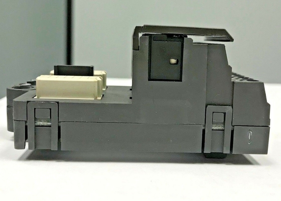 El módulo entrado 8CH 24VDC de EMERSON VE4002S1T1B2 aisló con bloque de terminales
