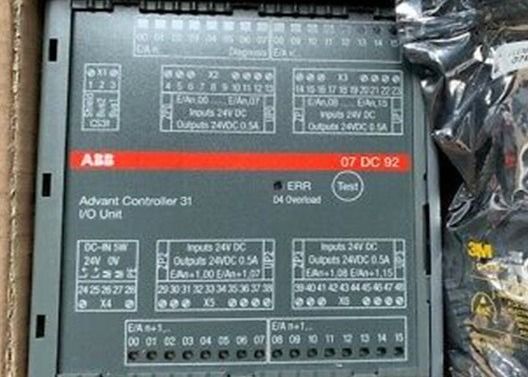 ABB 07DC92 Digitaces yo equipo del módulo GJR5252200R0101 24 V DC IP20 de O pequeño