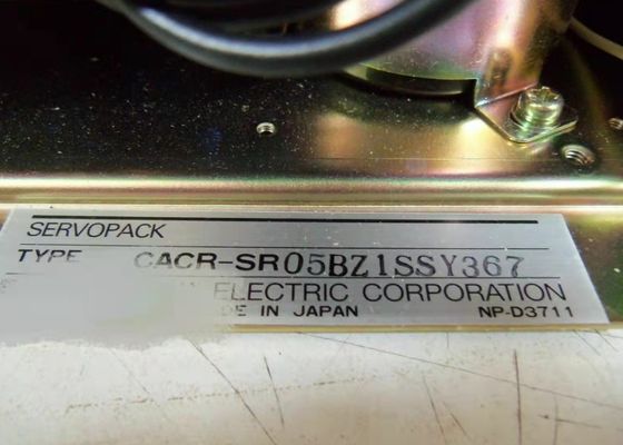 Servomotor de la serie Yaskawa CACR Nuevo en la caja original 230V