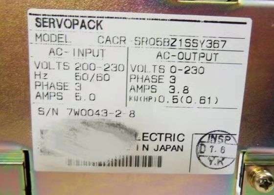 Servomotor de la serie Yaskawa CACR Nuevo en la caja original 230V