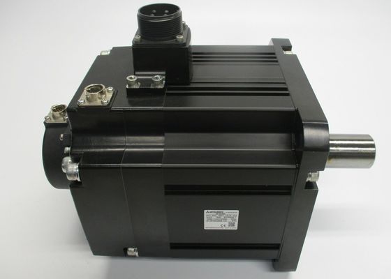 MOTOR SERVO de Mitsubishi HF303BS-A48 12,7 amperios 3 kilovatios 2000 RPM 184 V de la FASE 3