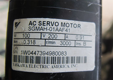 Motor servo eléctrico industrial 200v 3000RPM SGMAH-01AAF41 de la CA 100w de Yaskawa del motor servo