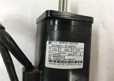 Motor servo eléctrico industrial 200v 3000RPM SGMAH-01AAF41 de la CA 100w de Yaskawa del motor servo