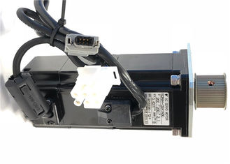 Motor servo eléctrico industrial 0.91A 200V Japón SGMAH-02A1A6C de la CA de Yaskawa