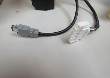 NUEVO EN EL MOTOR SERVO industrial 200W 200V SGMAH-02AAAHB61 de la CA de Yaksawa del motor servo de la CAJA