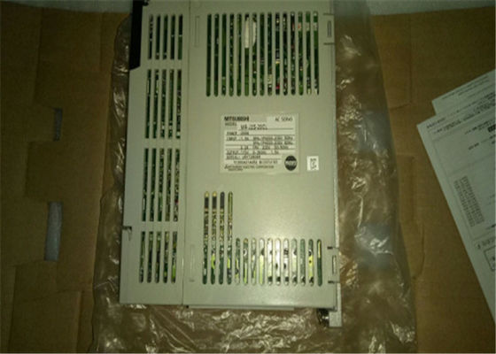 el servo industrial de 200W 200V Mitsubishi conduce el amplificador del servo de la CA de MR-J2S-20CL