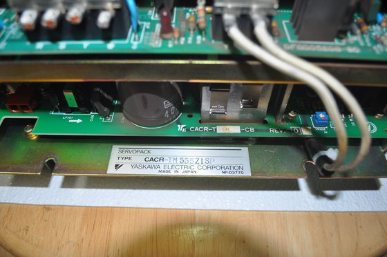 SERIE del REGULADOR CACR-SR del SERVOCONTROL SERVOPACK de Yaskawa CACR-TM555Z1SP