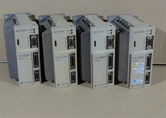 New Yaskawa Servo Drives SGD-02AH Working Power 200W In Original Box New