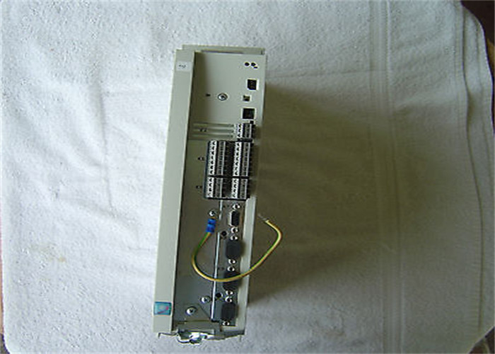 Lenze EVS9324-EK SERVO CONTROLADOR SERIE 9300 400/480 VAC 3.0 KW (4 HP)