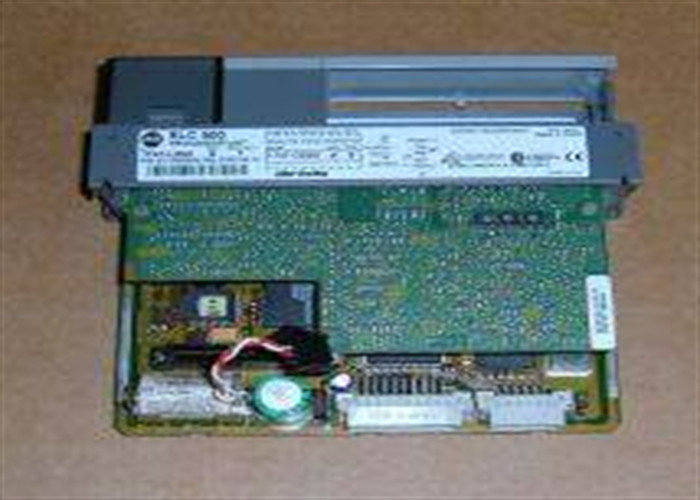 GE FANUC IC693MDL330 TÍPICO TAPOR DE ESCANACIÓN de la serie 90-30 Módulo del procesador