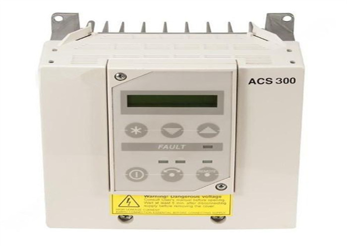 EL MÓDULO 310 W MAX DEL REGULADOR DEL PODER DE ABB 3BSE000863R1 SR511 35 AMPERIOS 18-30 VDC ENTRÓ