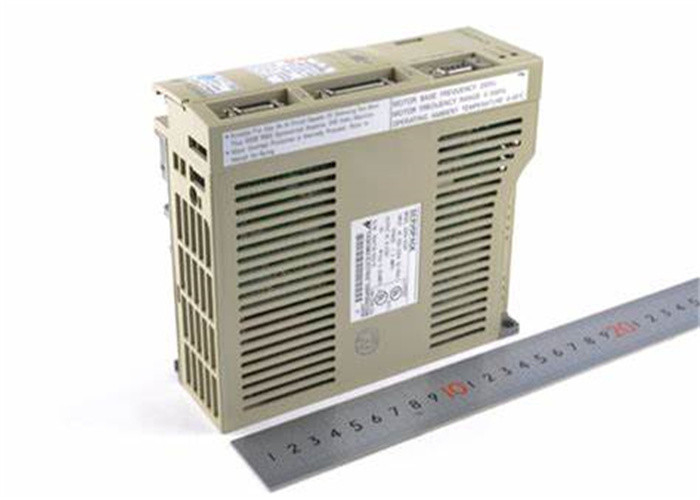 Yaskawa SGDA-A3AP Servomotor AC 200-230V Nuevo en su versión original