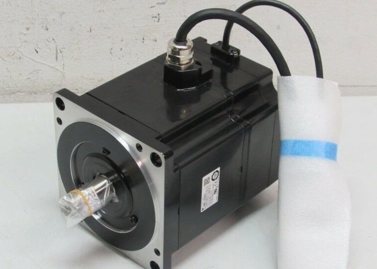 YASKAWA SGMEV-15D3A6C 1500W MOTOR CA SIGMA-5 4.5AMP 400V 3FASES Absoluto de 20 bits