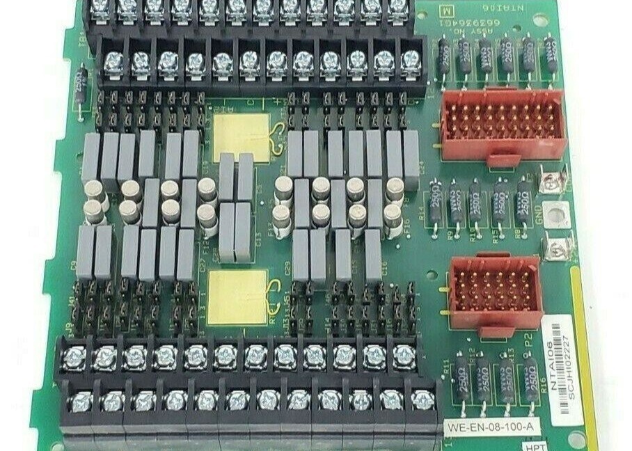 La unidad Infi de la terminación de ABB NTAI06 90 16 entró el análogo universal 0,5 amperio 24 V DC